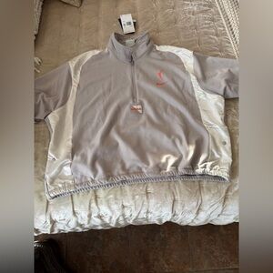 Nike WNBA SWEATSHIRT 
Dri-FIT
NWT